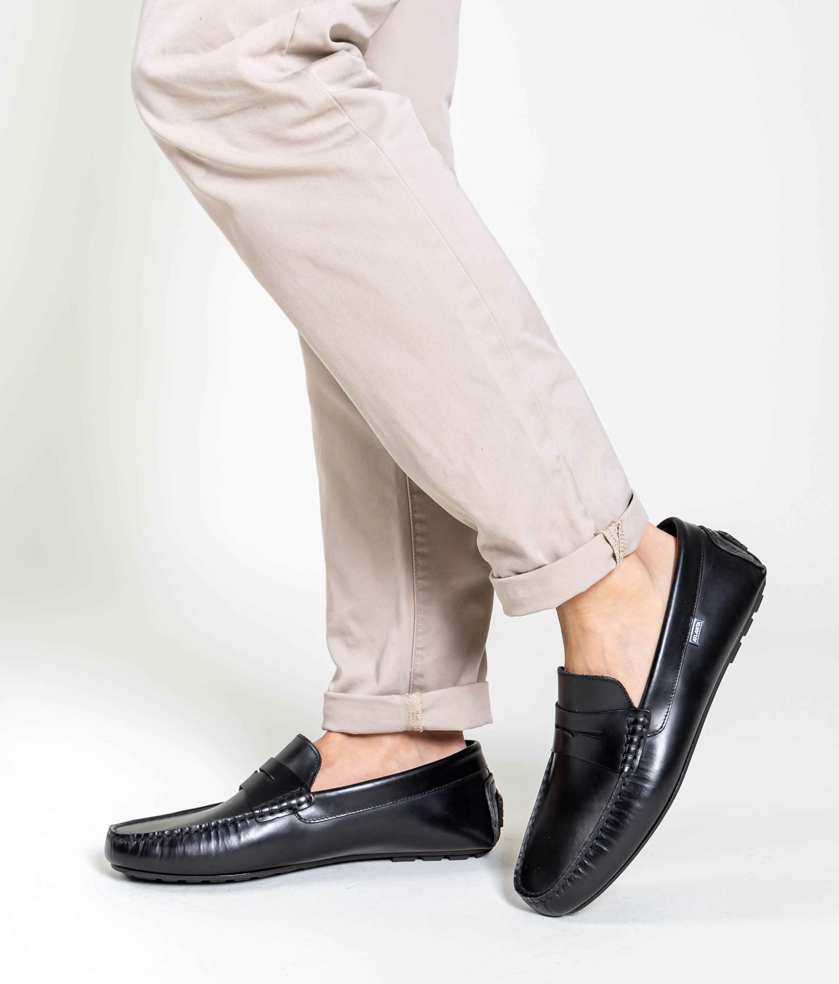 City Loafers in Pull Up Leather - Black - Atlanta Mocassin