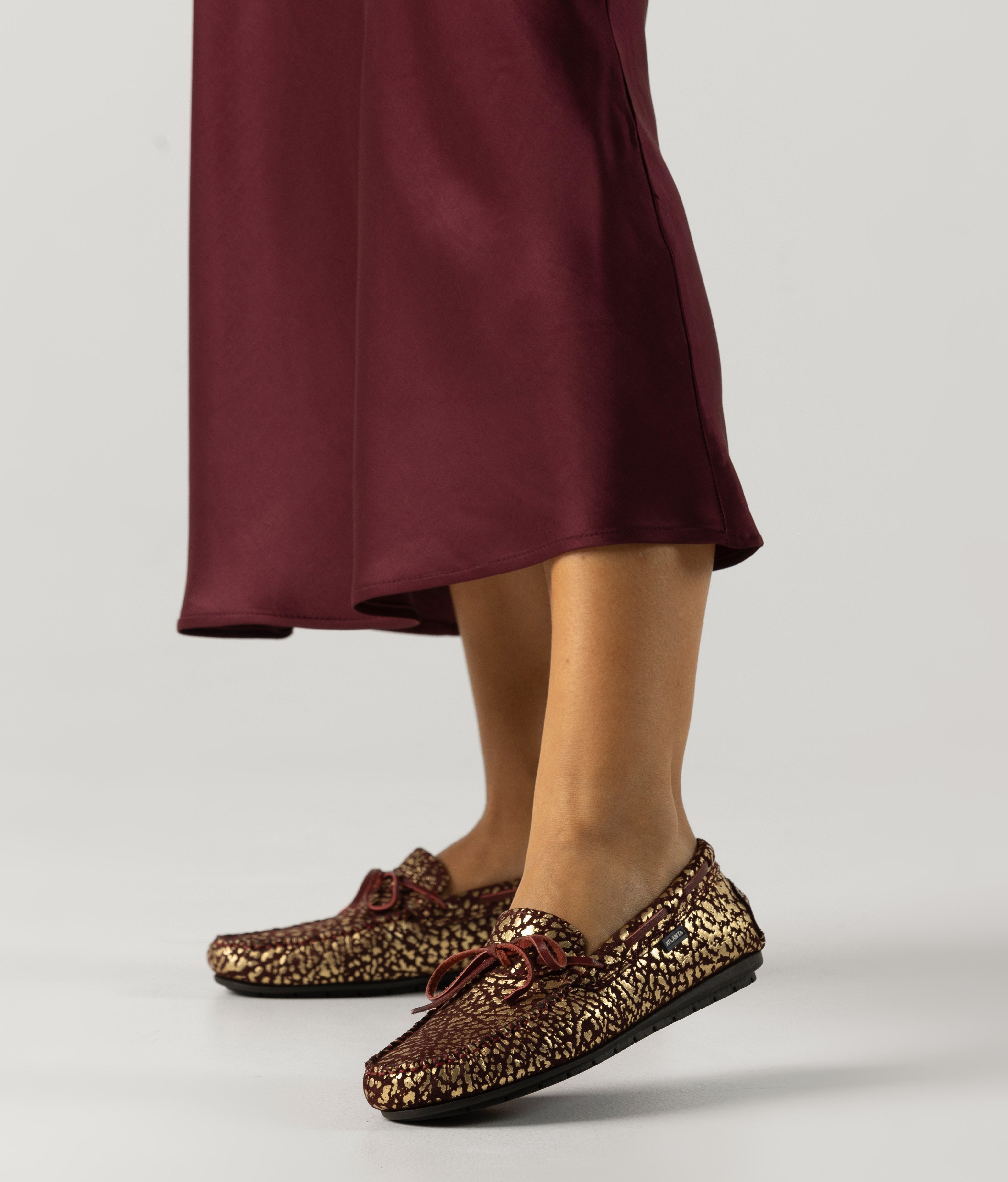 Laces Moccasins in Rupestre Leather - Burgundy - Atlanta Mocassin